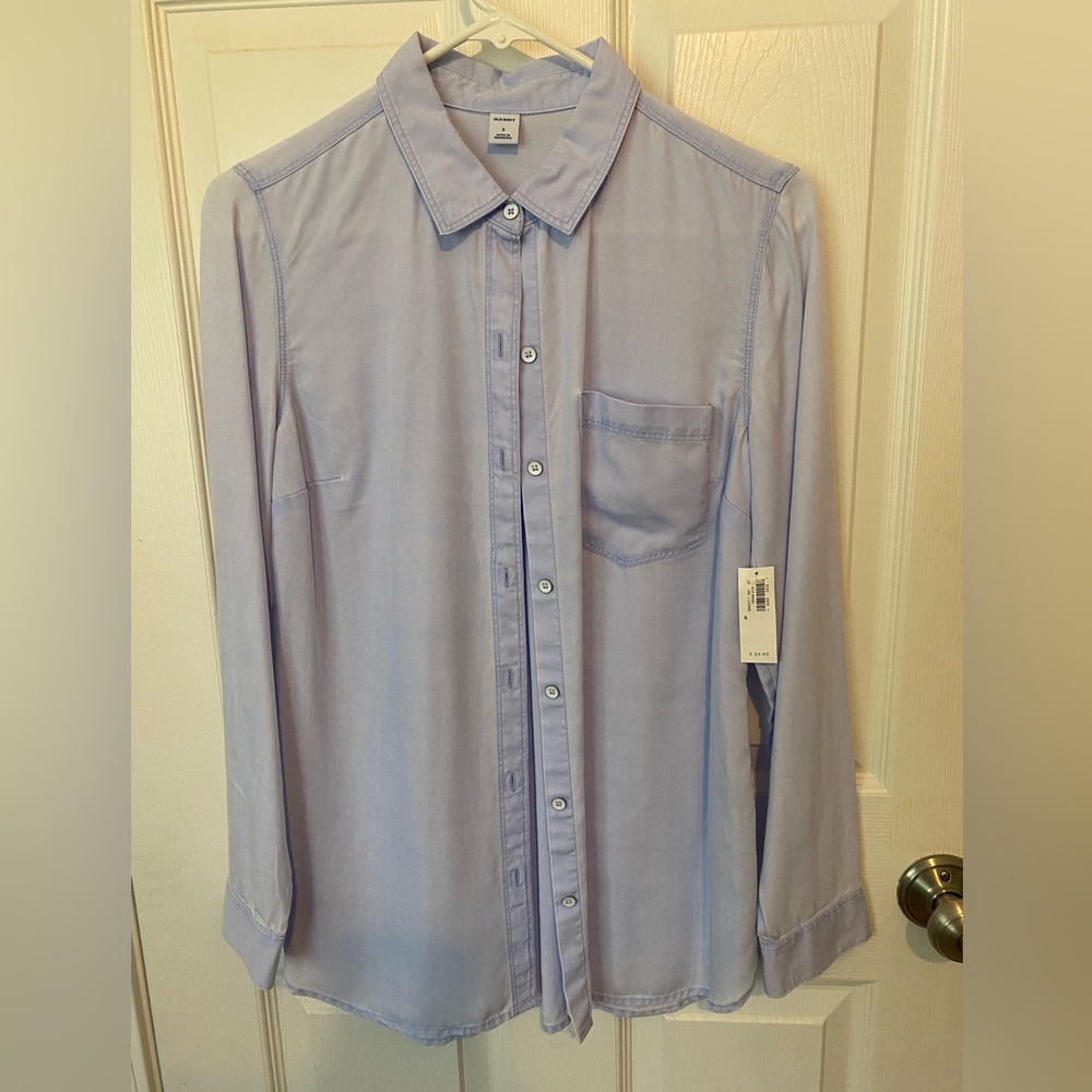 Women’s Light Blue Button-Up Shirt